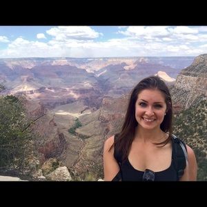 Meet your Posher, Stacy